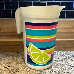 Tupperware Summer Jam 1 Gallon Pitcher